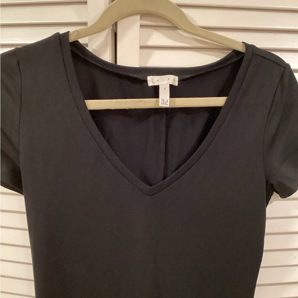 Leith Black Midi Dress with Plunge V-Neck. Short sleeve. - Picture 4 of 8